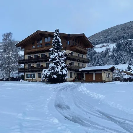 Hotell Dorferwirt Bramberg am Wildkogel
